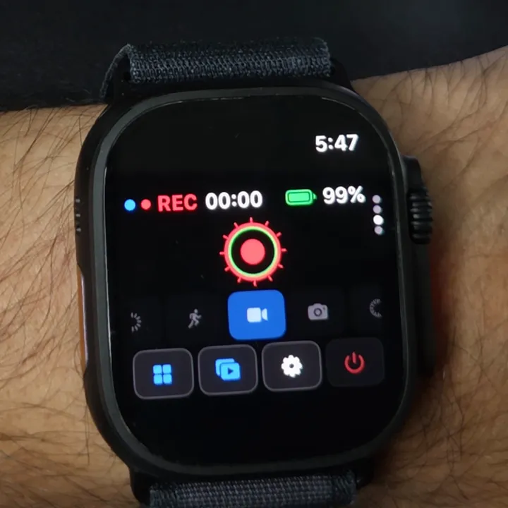 Overcrank on Apple Watch reading REC 00:00 with the camera at 99% battery